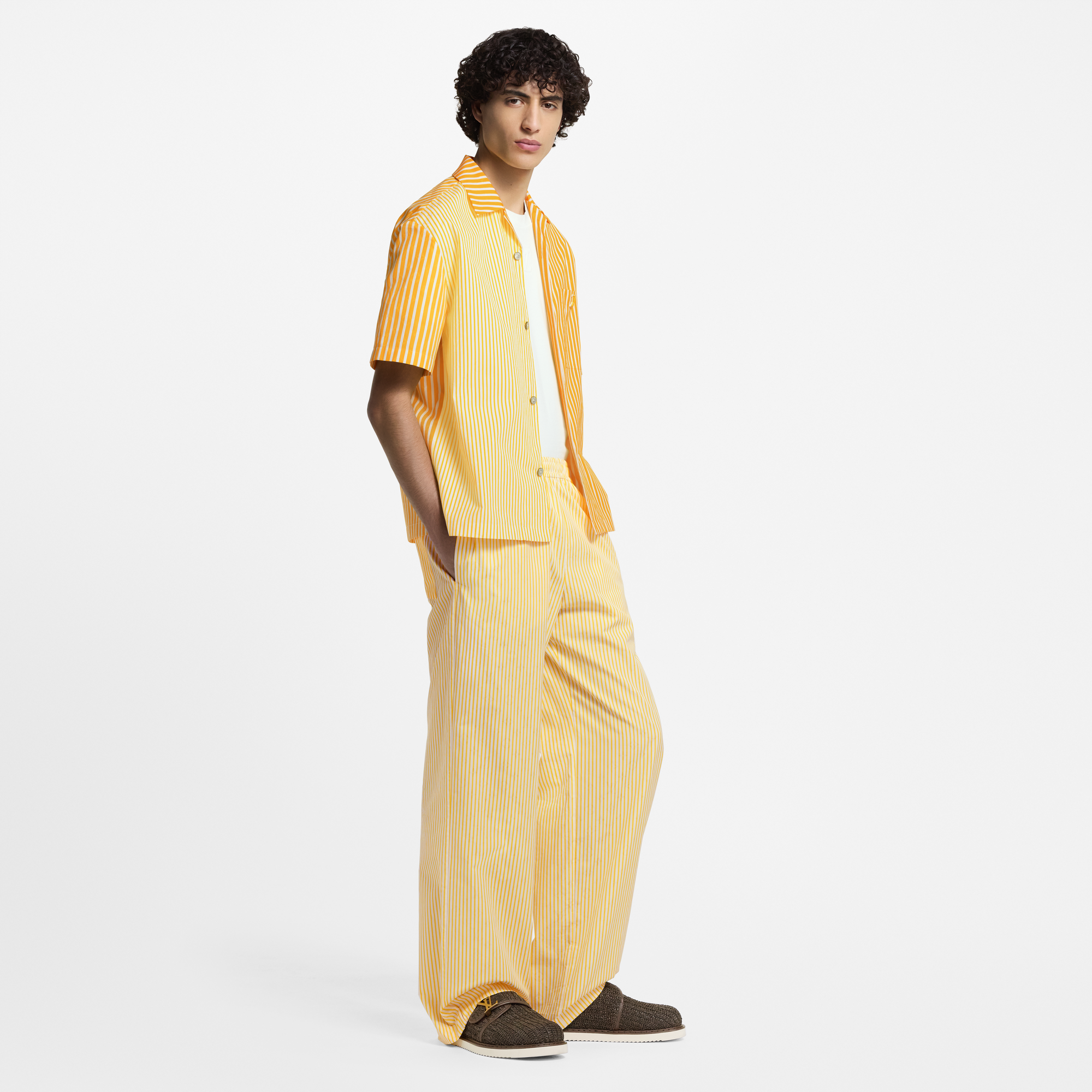 Kurzarm-Hemd mit Streifen, Monogram- sowie Patchwork-Motiv  Herren Ready to Wear Hemden | LOUIS VUITTON (Zoom)